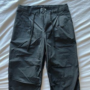 John Elliot, Studio Pant.